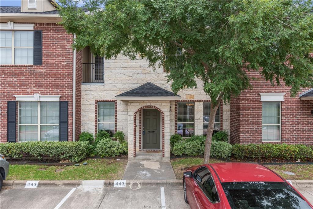 445 Forest Drive - Photo 1