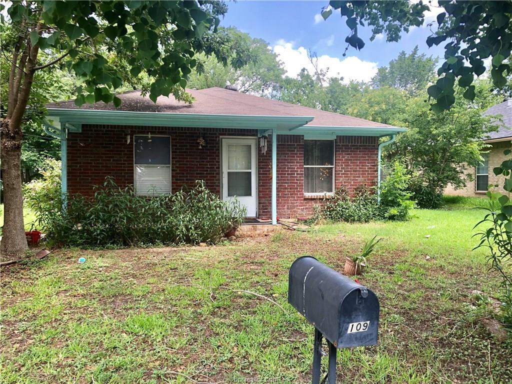 109 Sterling Street - Photo 1