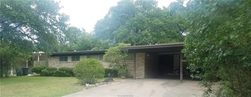 1302 Leacrest Drive - Photo 1