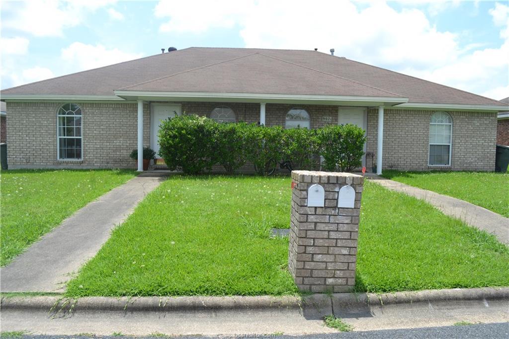 902 Kalanchoe Ct - Photo 1