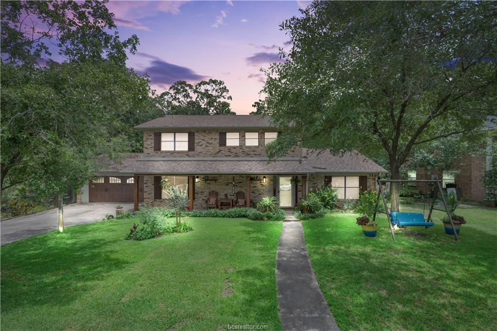 2510 Oak Circle - Photo 1