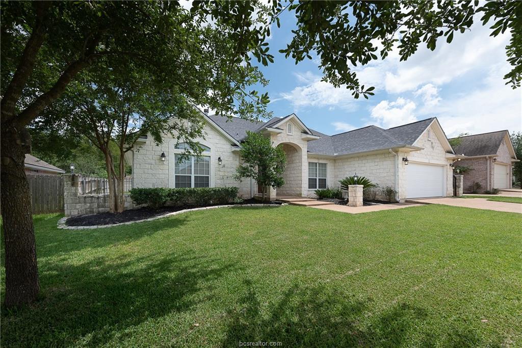 308 Onyx Drive - Photo 1