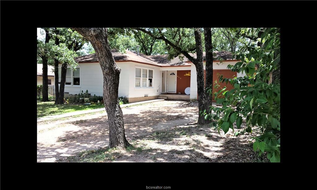 213 Fairway Drive - Photo 1
