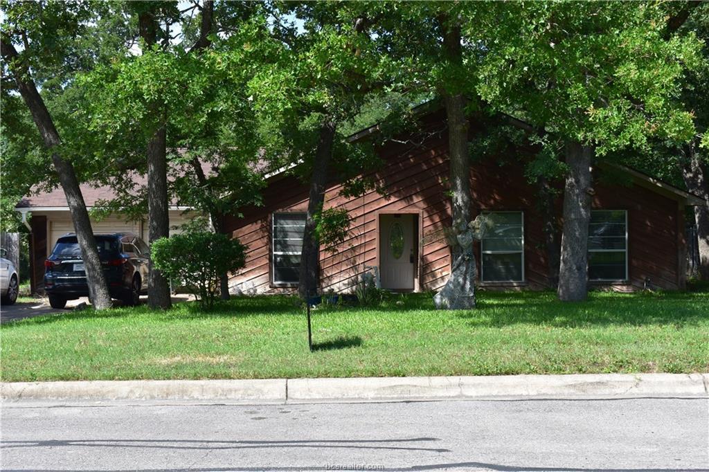 1117 Berkeley Street - Photo 1
