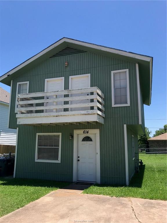 614 Peyton Street - Photo 1