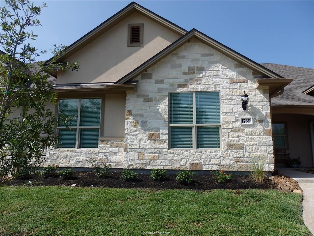 1739 Summit Crossing Lane - Photo 1