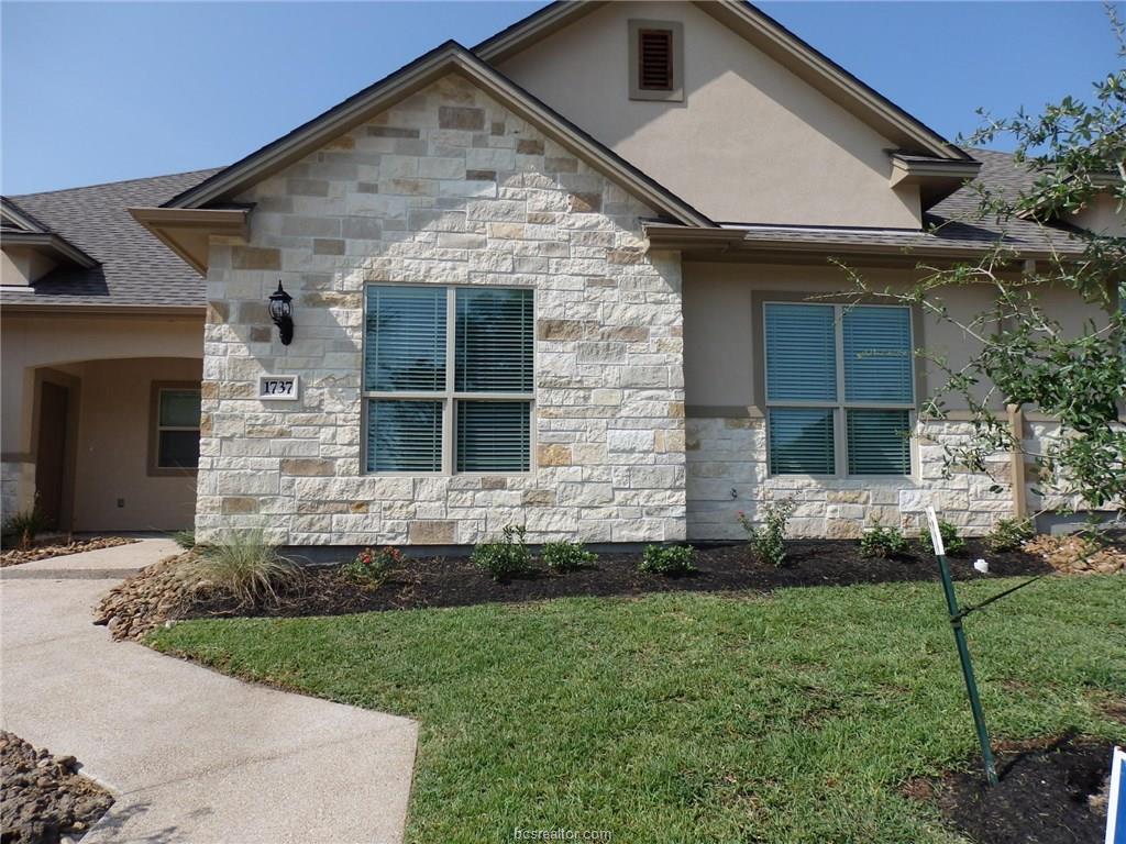 1737 Summit Crossing Lane - Photo 1
