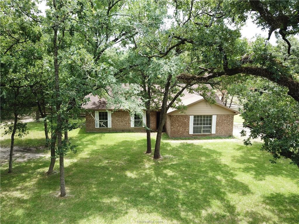 1613 South Oaks Drive - Photo 1