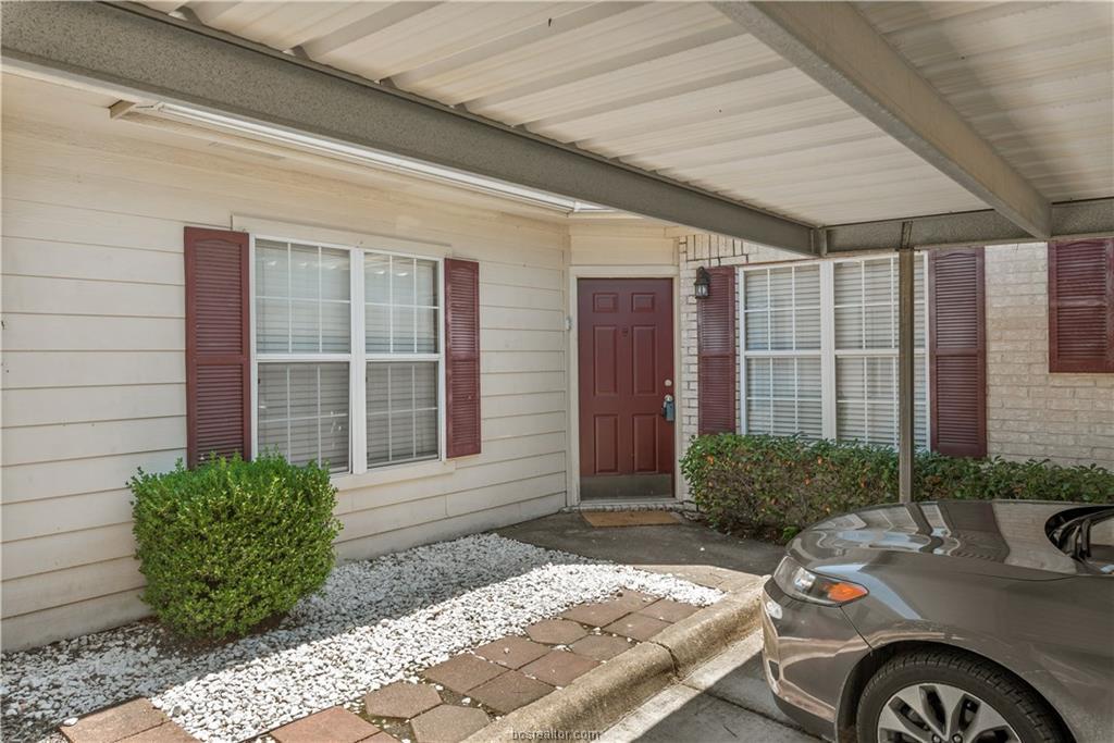 626 Holleman Drive - Photo 1