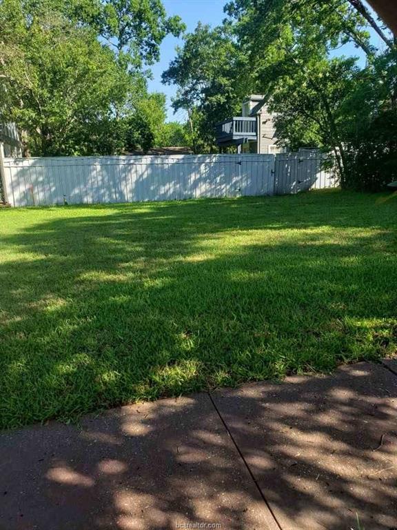 810 Ennis Street - Photo 1