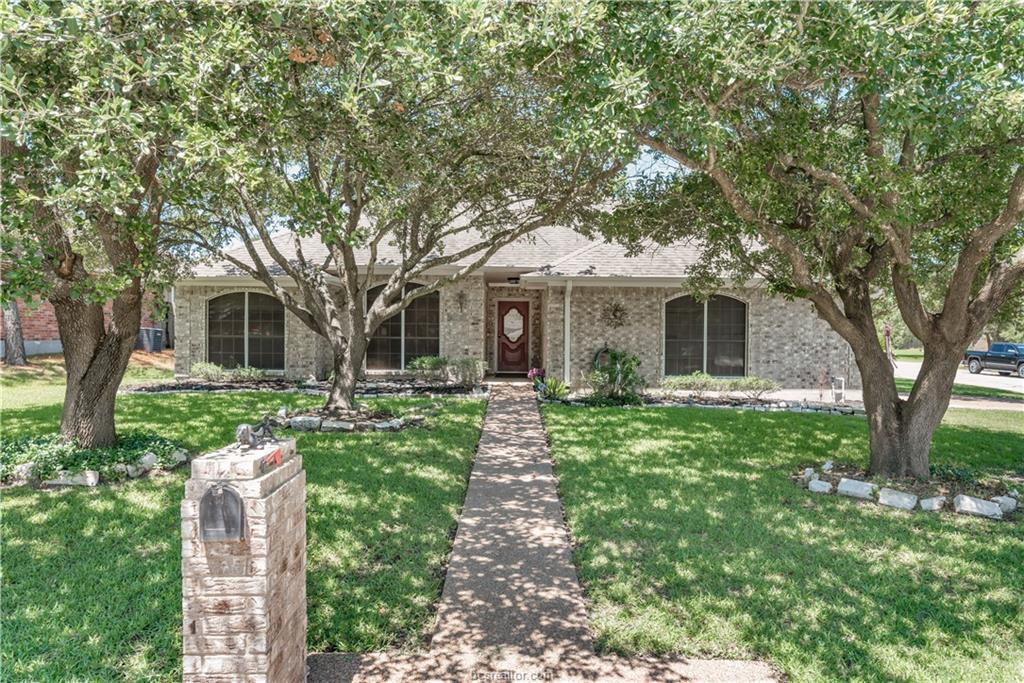3900 Cheshire Court - Photo 1