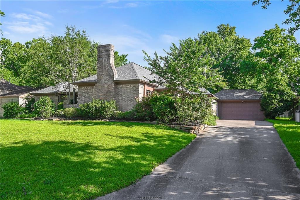 2802 Apple Creek Circle - Photo 1
