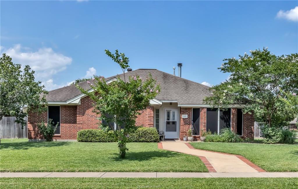 1100 Chesapeake Lane - Photo 1