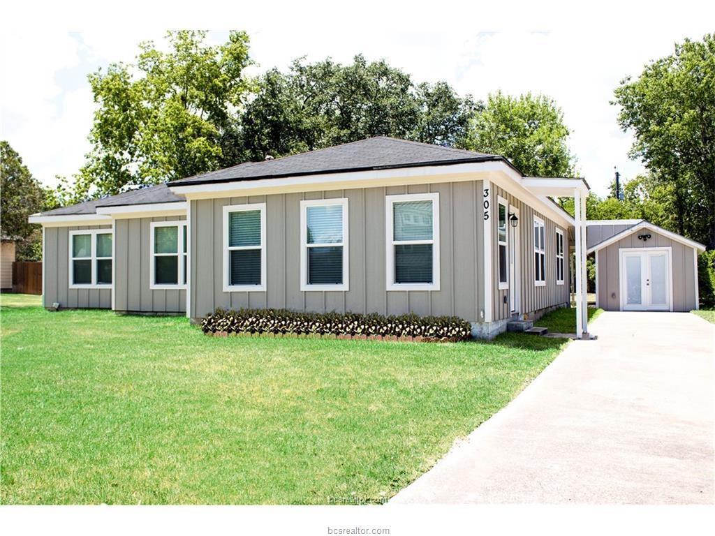305 Gilchrist - Photo 1