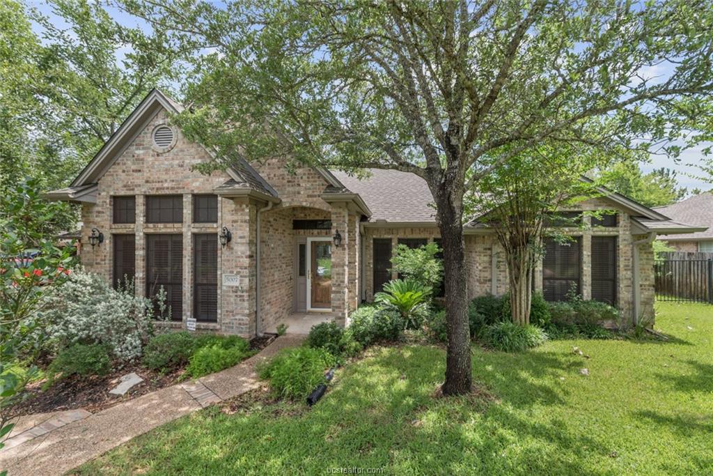 5007 Harbour Town Court - Photo 1