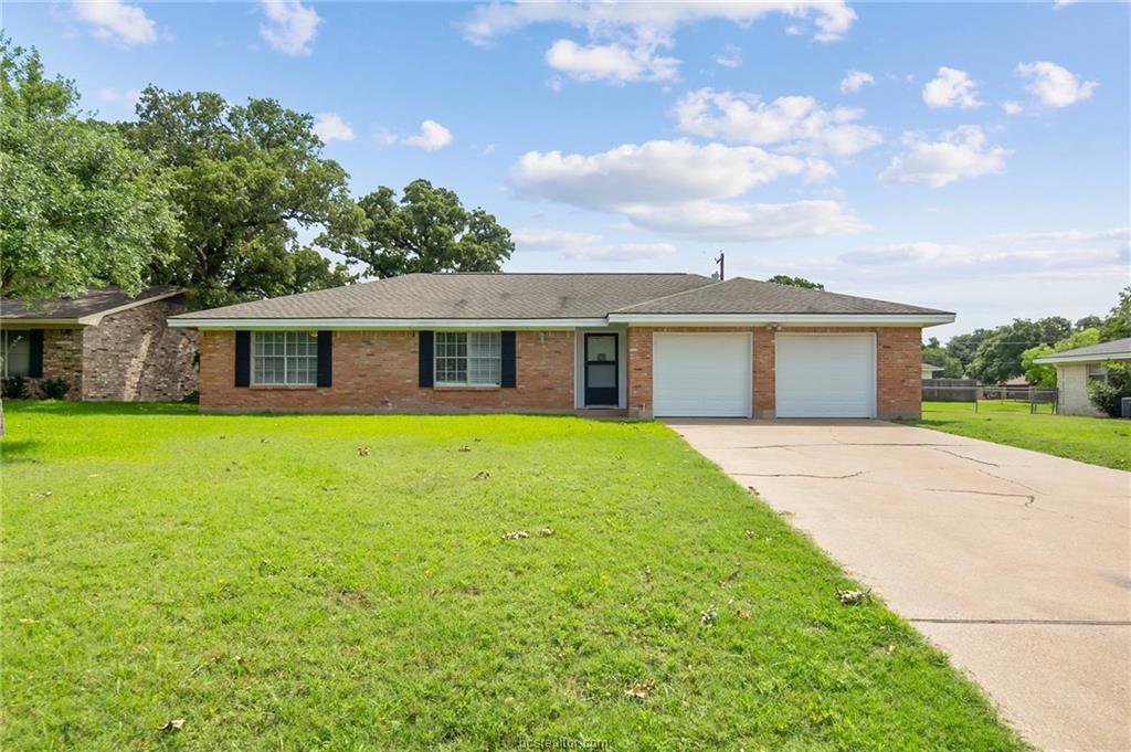3613 Oak Ridge Drive - Photo 1