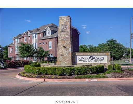 305 Holleman Drive - Photo 1