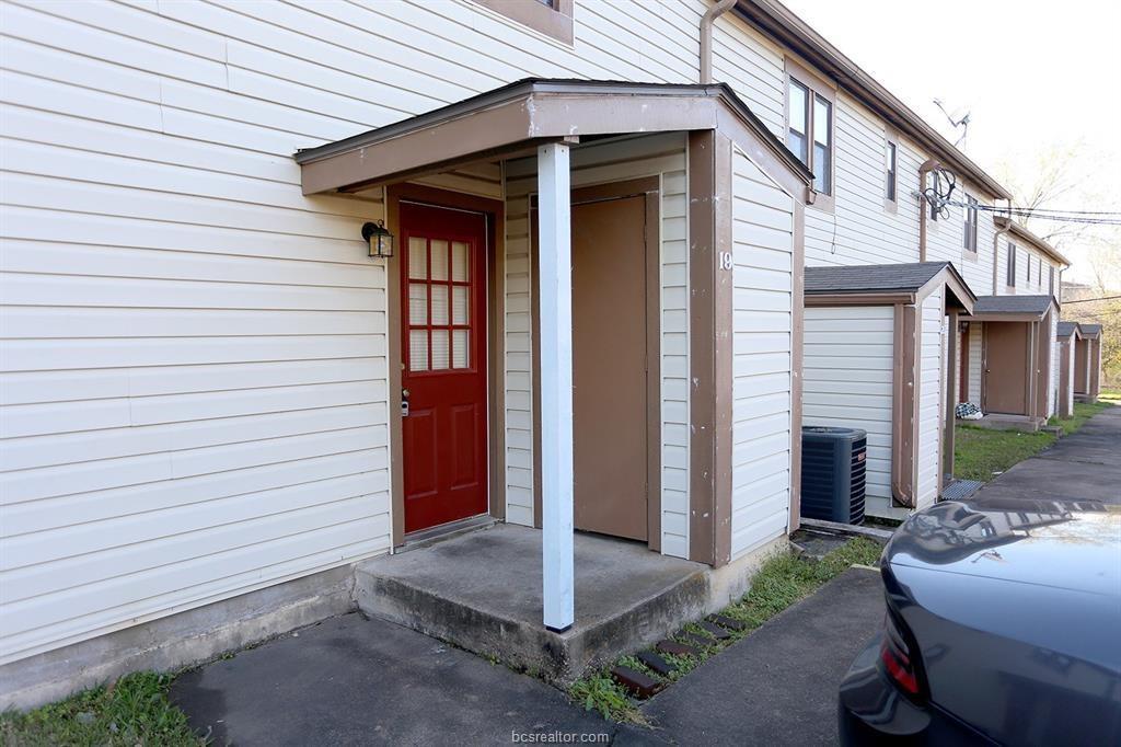 2411 De Lee Street - Photo 1