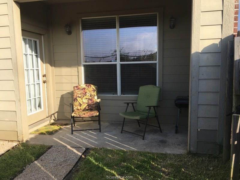 1425 Villa Maria - Photo 1