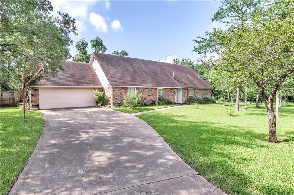 3500 Broad Oak - Photo 1