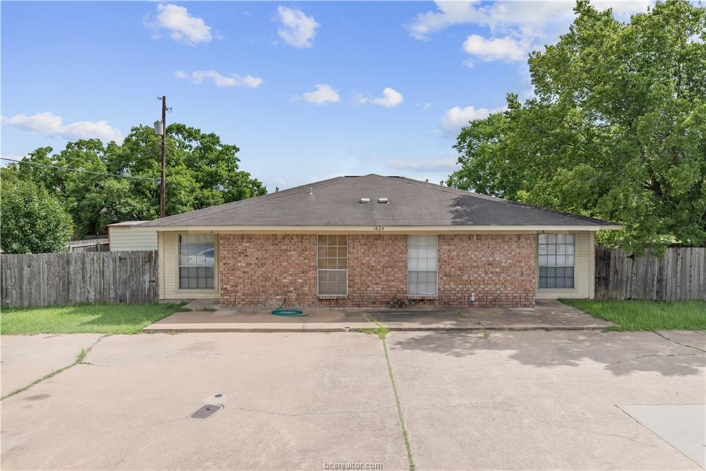 1824 San Antonio Street - Photo 1