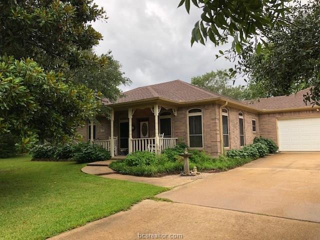 36 Ellis Drive - Photo 1