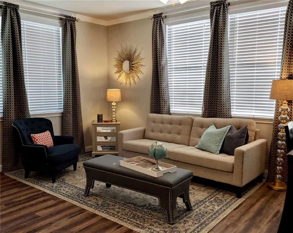 401 Main Street - Photo 1
