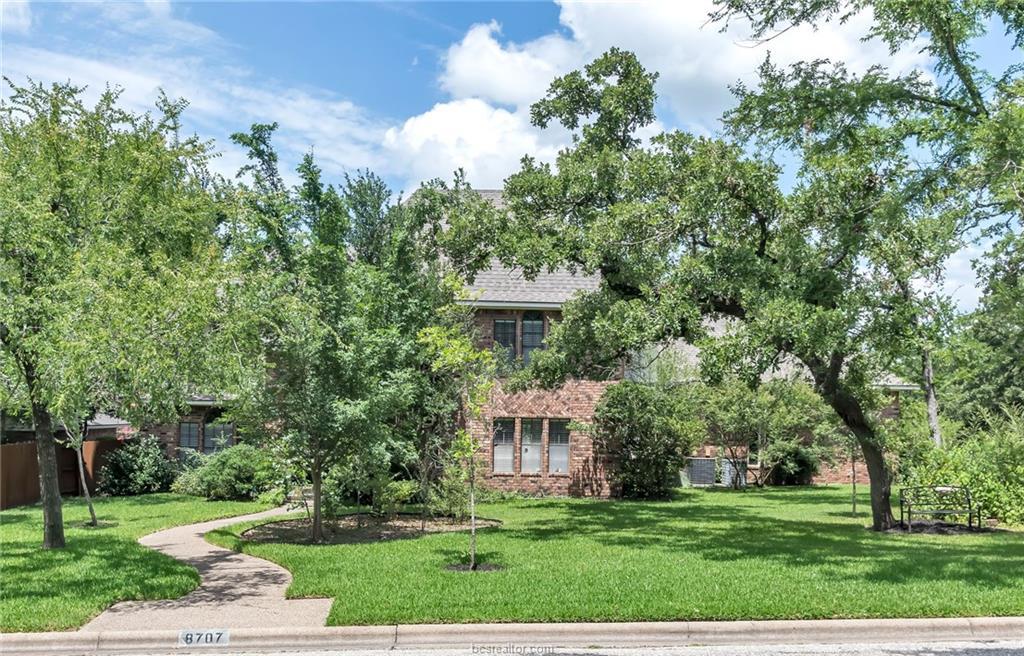 8707 Appomattox Drive - Photo 1