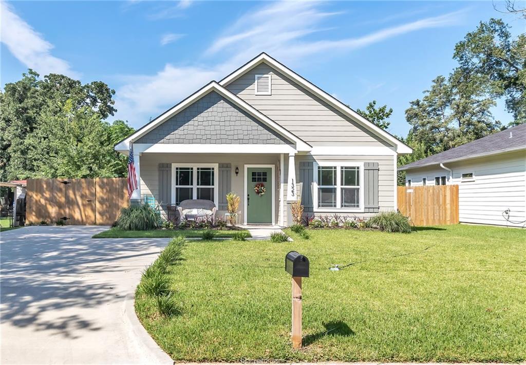 1323 Antone Street - Photo 1