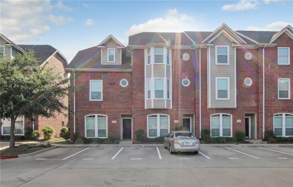 305 Holleman Drive - Photo 1