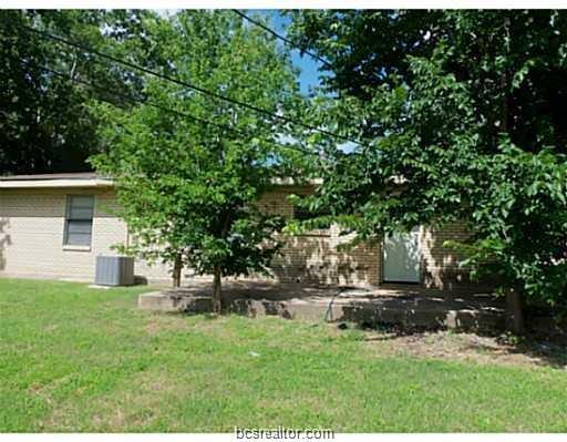 2305 Truman Street - Photo 1