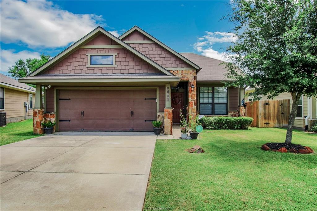 207 Simi Drive - Photo 1