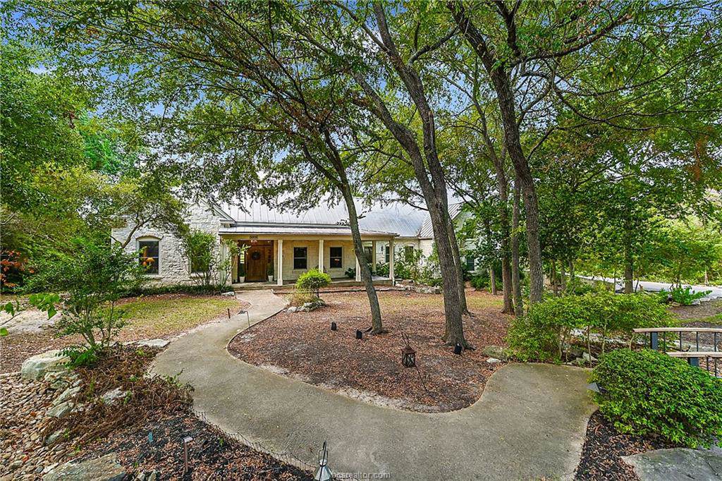 6008 Augusta Circle - Photo 1