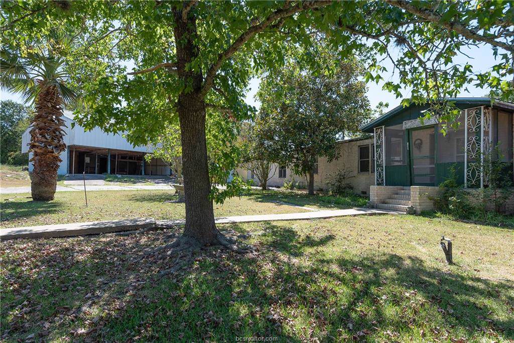 311 Tanglewood Lane - Photo 1