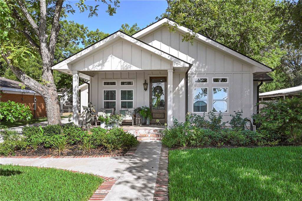 904 Alligator Street - Photo 1