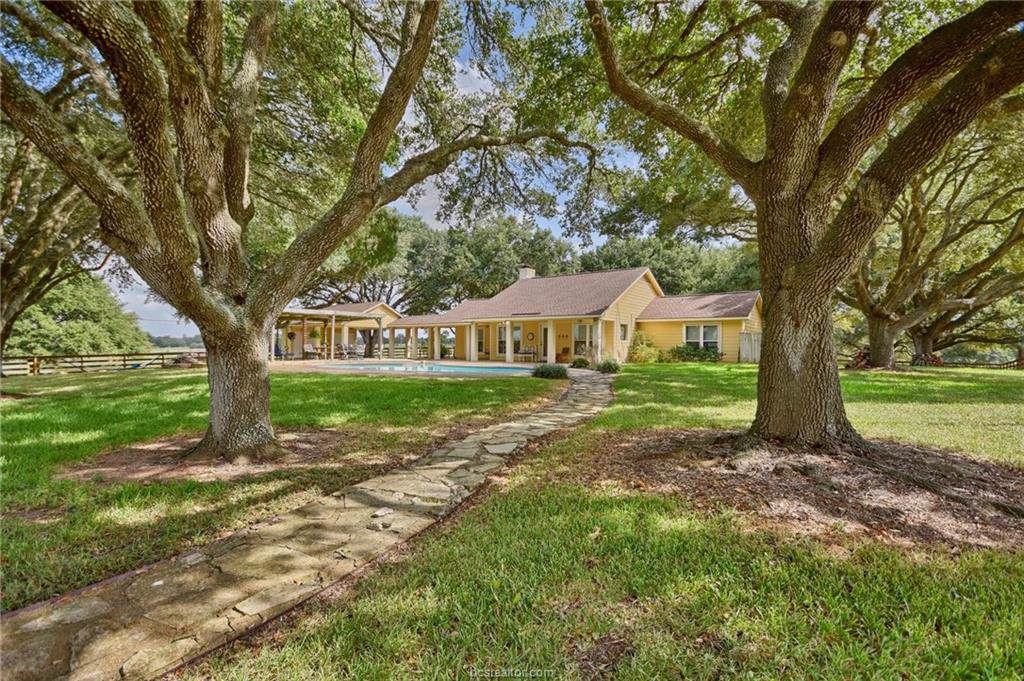 1126 Hilbun - Photo 1