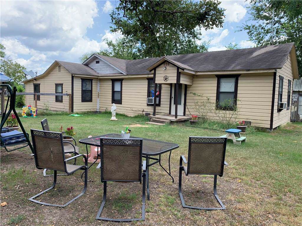 210 Hilton Road - Photo 1