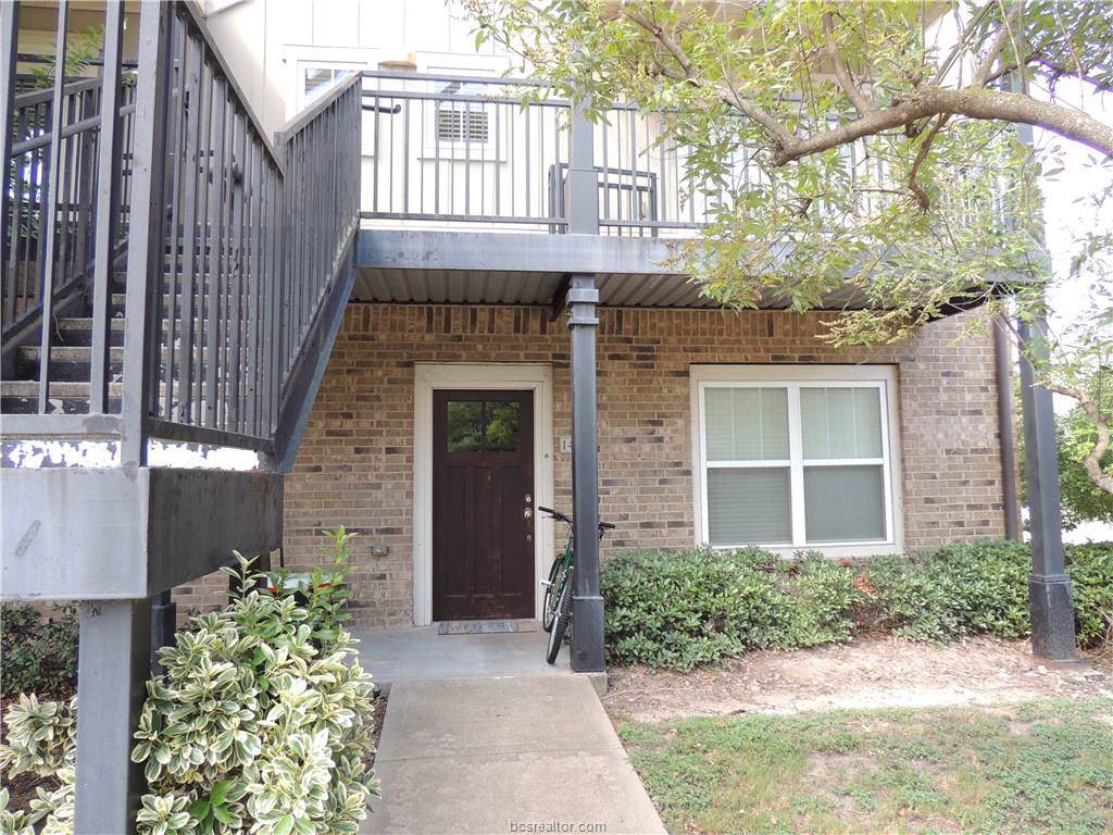 1725 Harvey Mitchell Parkway - Photo 1