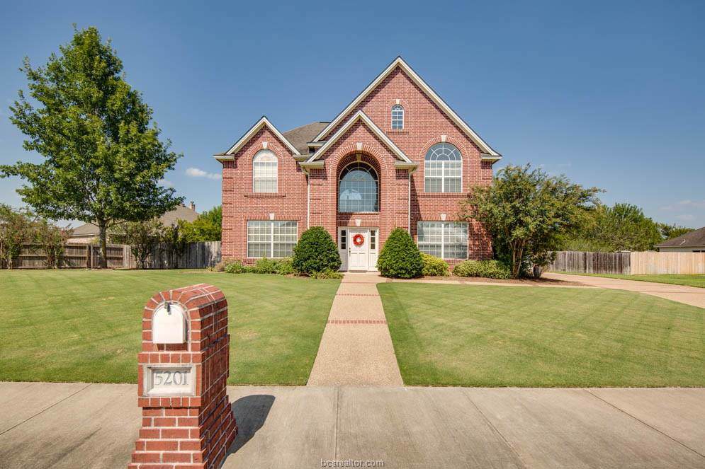 5201 Saint Andrews Drive - Photo 1