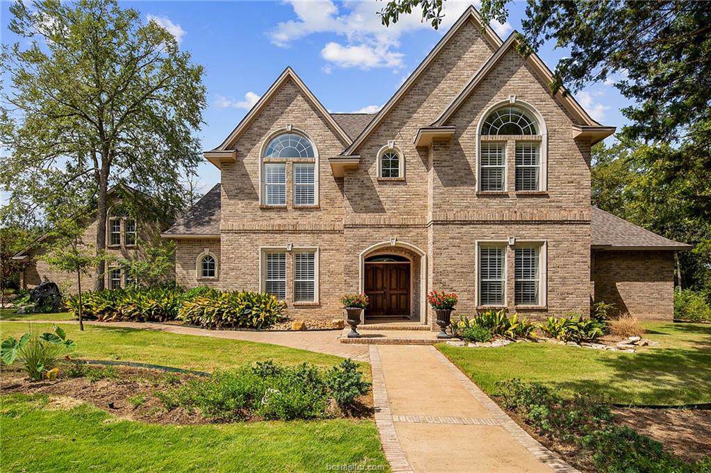 9302 Lake Forest Court - Photo 1