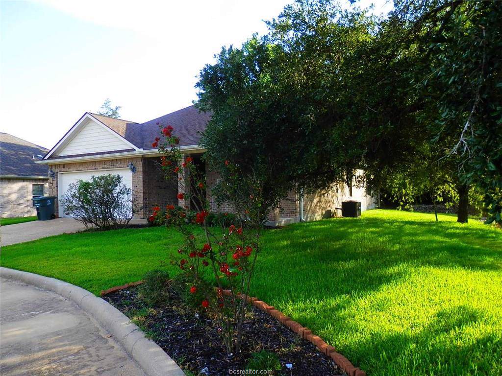 995 Skrivanek Drive - Photo 1