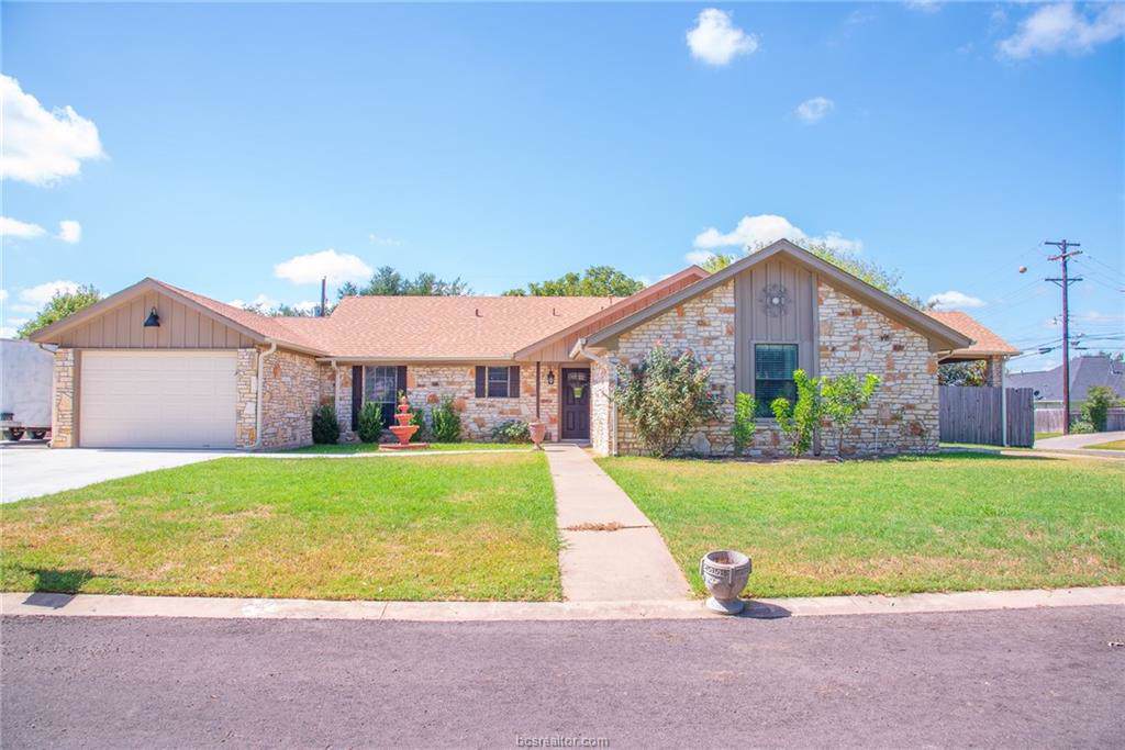 921 Alan Lane - Photo 1