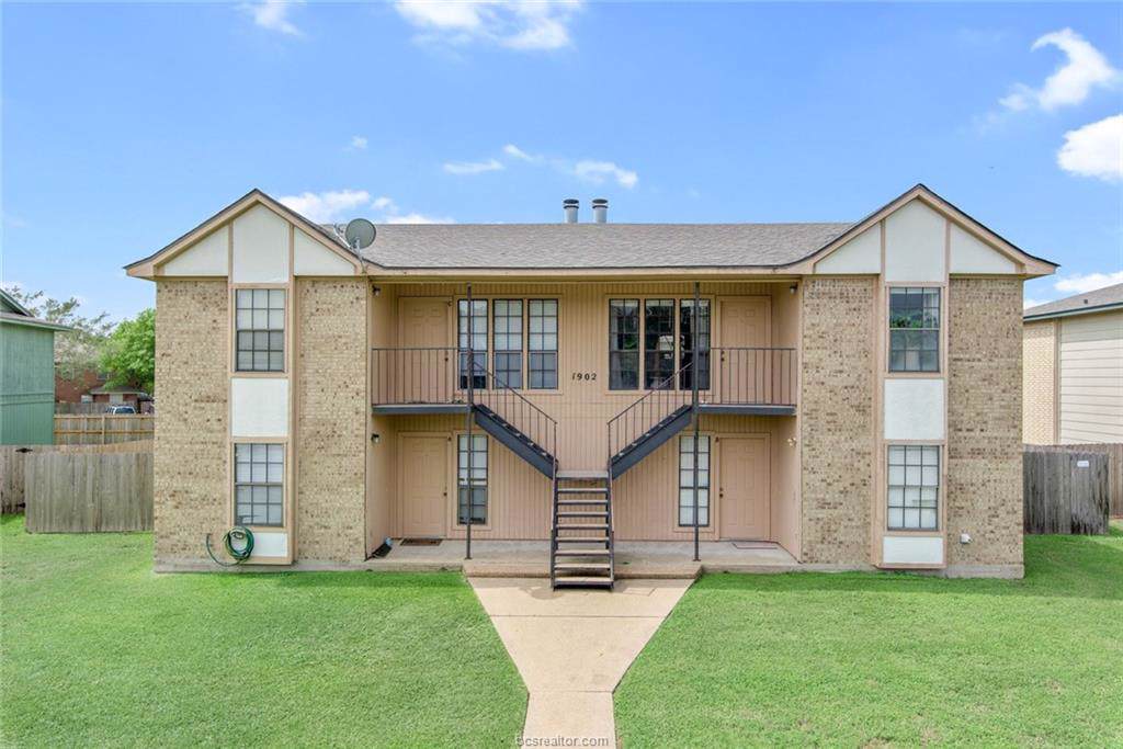 1902 Woodsman Drive - Photo 1