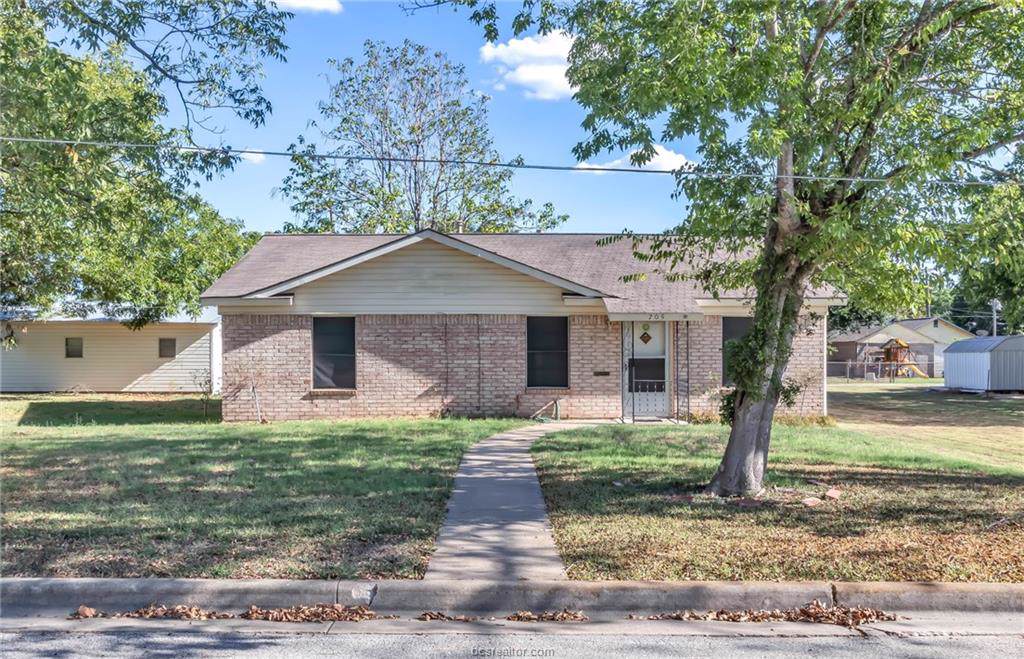 705 Davis Street - Photo 1