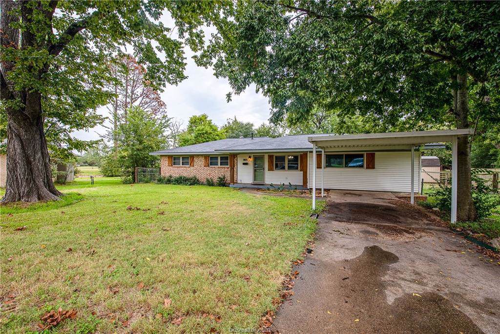 915 Stanfield - Photo 1