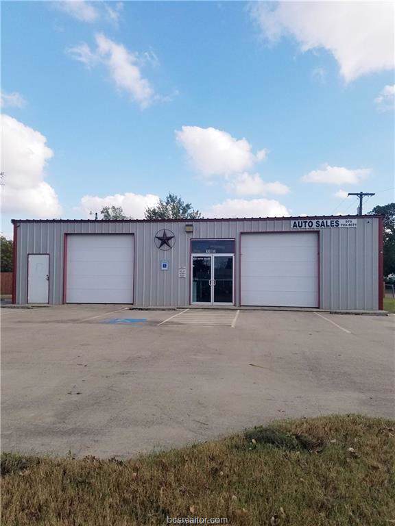 900 17th Street - Photo 1
