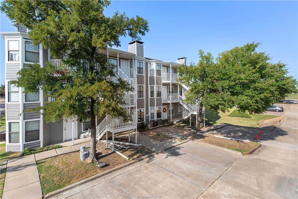 4441 Old College Road - Photo 1