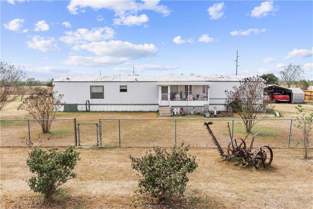 10435 County Road 173 - Photo 1