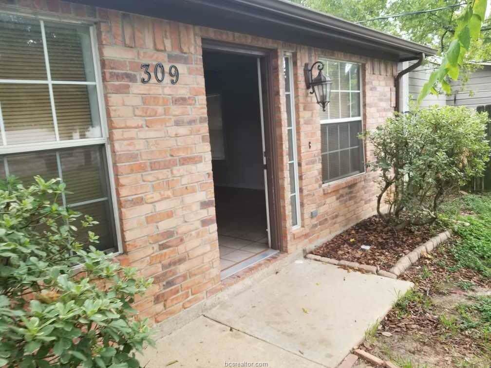 309 Ehlinger - Photo 1 309 Ehlinger - Photo 1
