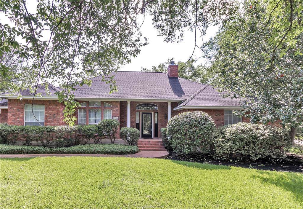 4708 St. Andrews Drive - Photo 1